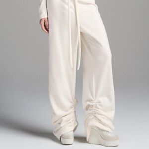 🌺SKIMS Fleece Lounge Stacked Pant Ecru Cream